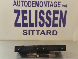 Used Seat heating switch BMW 5 serie (E60) 530d 24V Price € 31,50 Margin scheme offered by Zelissen V.O.F. autodemontage