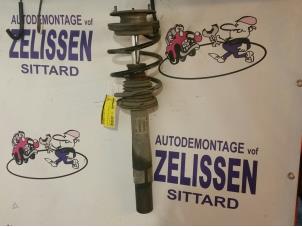 Used Front shock absorber rod, right BMW 5 serie (E60) 530d 24V Price € 52,50 Margin scheme offered by Zelissen V.O.F. autodemontage