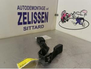 Used Rear seatbelt buckle, centre BMW X1 (E84) xDrive 20d 2.0 16V Price € 26,25 Margin scheme offered by Zelissen V.O.F. autodemontage