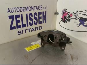 Used Front brake calliper, left Volkswagen Passat CC (357) 2.0 TDI 16V 135 Price € 42,00 Margin scheme offered by Zelissen V.O.F. autodemontage