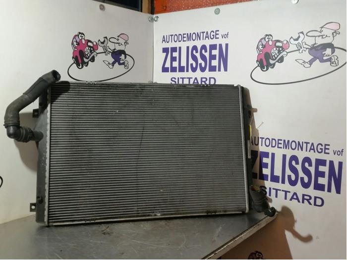 Usagé Radiateur Volkswagen Passat CC (357) 2.0 TDI 16V 135 Prix € 52,50 Règlement à la marge proposé par Zelissen V.O.F. autodemontage