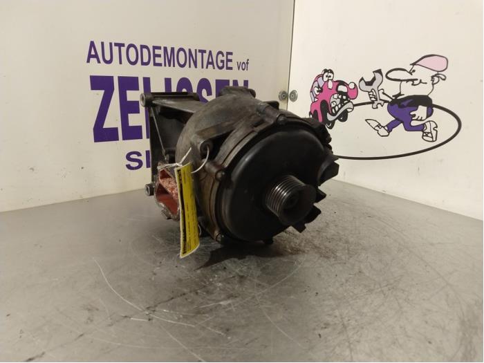 Usagé Dynamo Mercedes S (W220) 5.5 S-600 36V Twin Turbo Prix € 204,75 Règlement à la marge proposé par Zelissen V.O.F. autodemontage