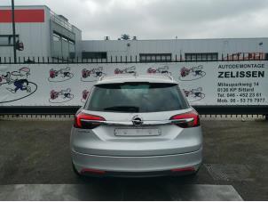 Używane Tylna klapa Opel Insignia Sports Tourer 1.6 CDTI 16V 136 Cena € 395,00 Procedura marży oferowane przez Zelissen V.O.F. autodemontage