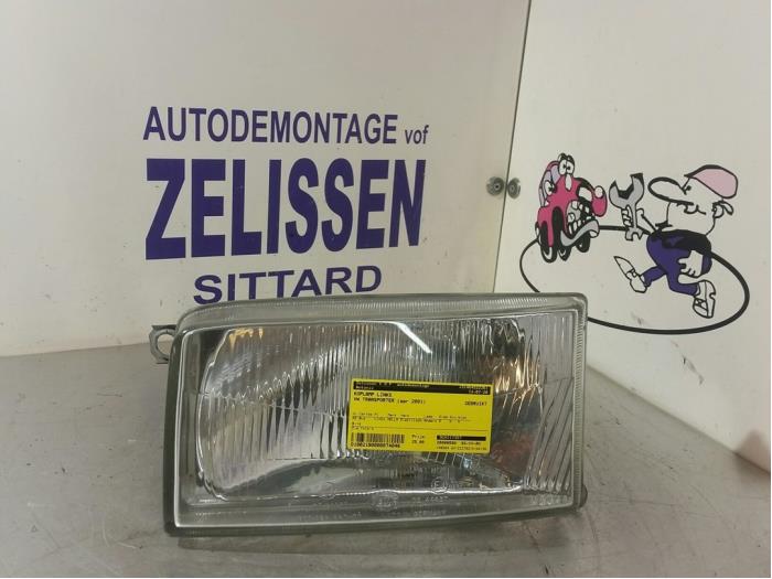 Używane Reflektor lewy Volkswagen Transporter T4 1.9 TD Cena € 31,50 Procedura marży oferowane przez Zelissen V.O.F. autodemontage