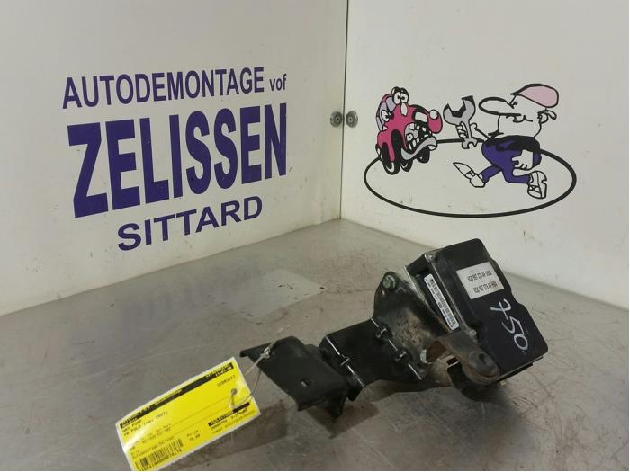 Usagé Bloc ABS Volkswagen Polo IV (9N1/2/3) 1.4 TDI 70 Prix € 78,75 Règlement à la marge proposé par Zelissen V.O.F. autodemontage