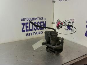 Used Rear brake calliper, left Opel Astra K Sports Tourer 1.0 Turbo 12V Price € 157,50 Margin scheme offered by Zelissen V.O.F. autodemontage
