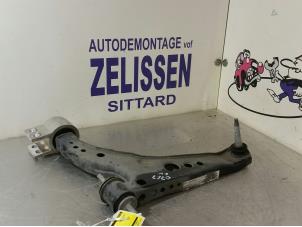 Usagé Bras de suspension avant gauche Opel Astra K Sports Tourer 1.0 Turbo 12V Prix € 52,50 Règlement à la marge proposé par Zelissen V.O.F. autodemontage