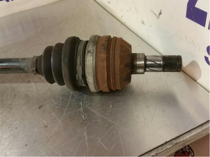 Front drive shaft, left from a Fiat Croma (194) 2.2 MPI 16V 2006
