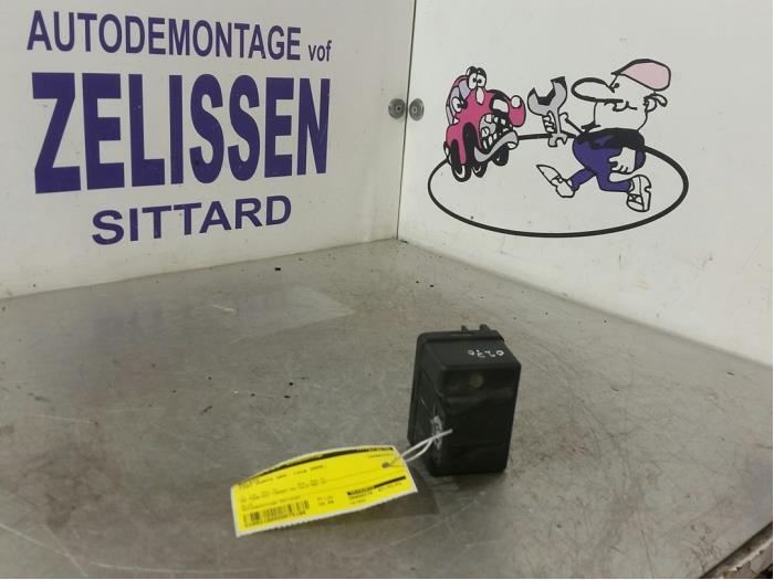 Begagnade Relä Fiat Grande Punto (199) 1.3 JTD Multijet 16V VGT Pris € 31,50 Marginaltabell erbjuds av Zelissen V.O.F. autodemontage