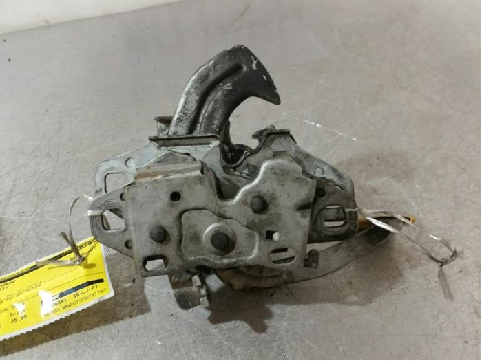 Bonnet lock mechanism from a MINI Mini One/Cooper (R50) 1.6 16V Cooper 2003