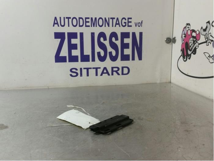 Używane Keyless Entry-Antena BMW 3 serie (E92) 325i Cena € 21,00 Procedura marży oferowane przez Zelissen V.O.F. autodemontage