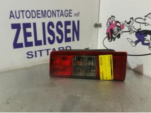 Używane Tylne swiatlo pozycyjne prawe Opel Combo (Corsa C) 1.7 DTI 16V Cena € 21,00 Procedura marży oferowane przez Zelissen V.O.F. autodemontage