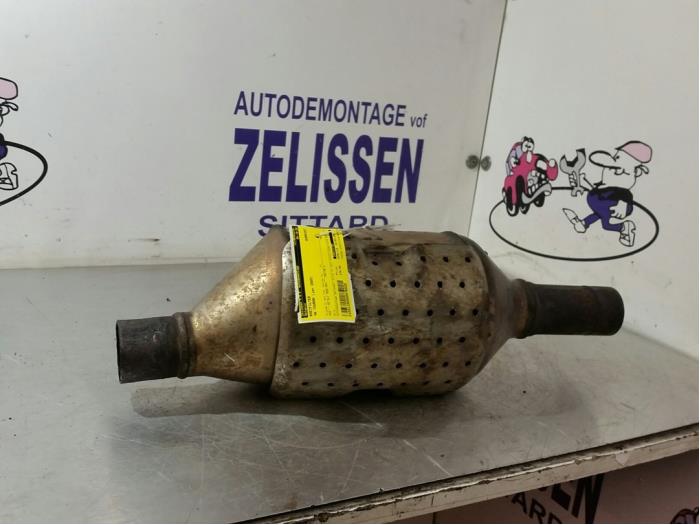 Gebrauchte Rußfilter Volkswagen Touran (1T1/T2) 1.9 TDI 100 Preis € 288,75 Margenregelung angeboten von Zelissen V.O.F. autodemontage