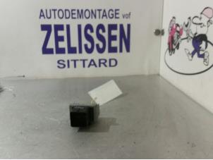 Used Glow plug relay Opel Movano Combi 2.3 BiTurbo 16V FWD Price € 26,25 Margin scheme offered by Zelissen V.O.F. autodemontage