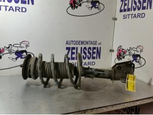 Used Front shock absorber rod, right Opel Movano Combi 2.3 BiTurbo 16V FWD Price € 204,75 Margin scheme offered by Zelissen V.O.F. autodemontage