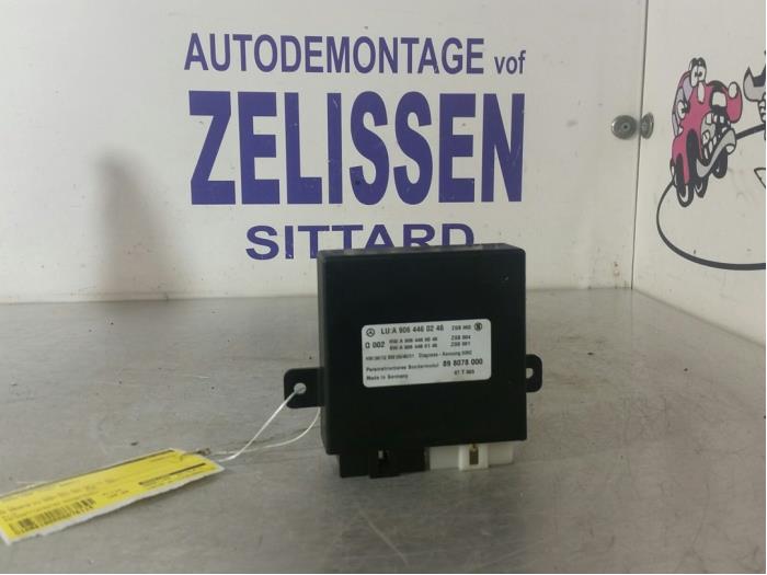 Używane Modul (rózne) Volkswagen Crafter 2.5 TDI 30/32/35/46/50 Cena € 105,00 Procedura marży oferowane przez Zelissen V.O.F. autodemontage