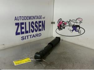 Used Rear shock absorber, right Renault Kangoo/Grand Kangoo (KW) 1.5 dCi 85 Price € 31,50 Margin scheme offered by Zelissen V.O.F. autodemontage