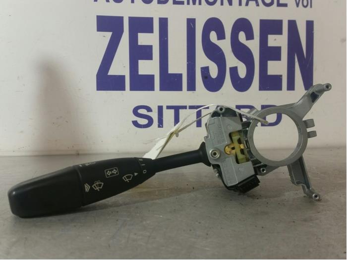 Begagnade Indikatorbrytare Volkswagen Crafter 2.5 TDI 30/32/35/46/50 Pris € 36,75 Marginaltabell erbjuds av Zelissen V.O.F. autodemontage