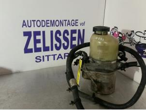 Usagé Pompe direction assistée Opel Astra H (L48) 1.6 16V Twinport Prix € 131,25 Règlement à la marge proposé par Zelissen V.O.F. autodemontage