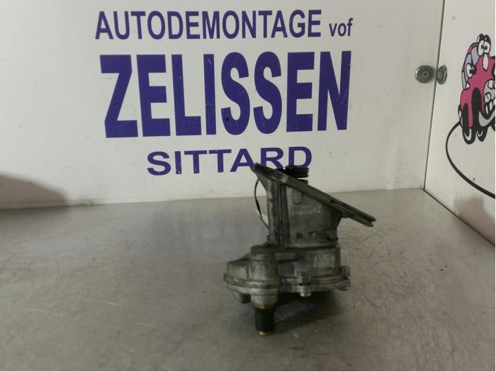Vacuum pump (diesel) from a Volkswagen Crafter 2.5 TDI 30/32/35/46/50 2007