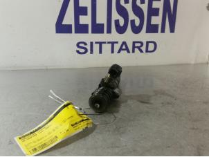 Used Injector (diesel) Volkswagen Crafter 2.5 TDI 30/32/35/46/50 Price € 131,25 Margin scheme offered by Zelissen V.O.F. autodemontage