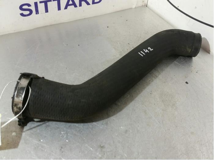 Gebrauchte Intercooler Schlauch Volkswagen Crafter 2.5 TDI 30/32/35/46/50 Preis € 36,75 Margenregelung angeboten von Zelissen V.O.F. autodemontage