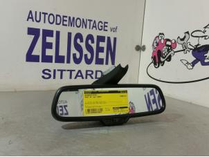 Usagé Rétroviseur intérieur Audi A4 Avant (B7) 2.7 TDI V6 24V Prix € 120,75 Règlement à la marge proposé par Zelissen V.O.F. autodemontage