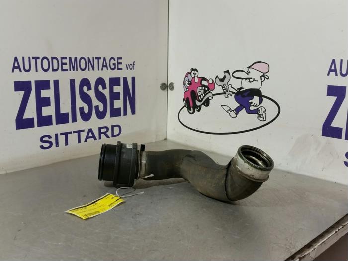 Gebrauchte Intercooler Schlauch Mercedes A (W169) 2.0 A-180 CDI 16V 5-Drs. Preis € 26,25 Margenregelung angeboten von Zelissen V.O.F. autodemontage
