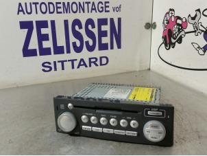 Usados Reproductor de CD y radio Mitsubishi Colt CZC 1.5 16V Precio € 78,75 Norma de margen ofrecido por Zelissen V.O.F. autodemontage