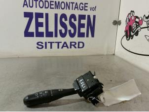 Używane Przelacznik kierunkowskazu Mitsubishi Colt CZC 1.5 16V Cena € 15,75 Procedura marży oferowane przez Zelissen V.O.F. autodemontage