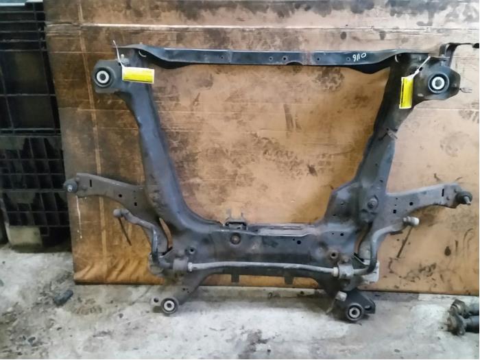 Used Subframe Ford Mondeo IV Wagon 1.6 TDCi 16V Price € 157,50 Margin scheme offered by Zelissen V.O.F. autodemontage