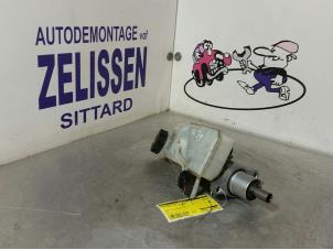 Usagé Cylindre de frein principal Ford Focus 2 1.8 16V Prix € 31,50 Règlement à la marge proposé par Zelissen V.O.F. autodemontage