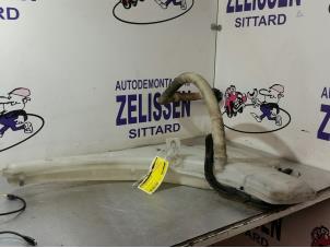 Used Front windscreen washer reservoir BMW 3 serie Touring (E91) 320d 16V Corporate Lease Price € 26,25 Margin scheme offered by Zelissen V.O.F. autodemontage