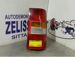 Używane Tylne swiatlo pozycyjne lewe Citroen Jumpy (BS/BT/BY/BZ) 1.9Di Cena € 42,00 Procedura marży oferowane przez Zelissen V.O.F. autodemontage