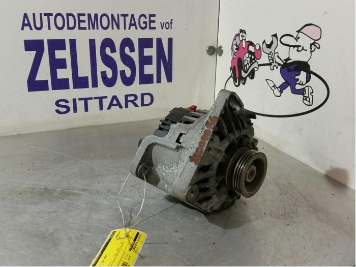 Gebrauchte Dynamo Renault Clio II (BB/CB) 1.2 16V Preis € 42,00 Margenregelung angeboten von Zelissen V.O.F. autodemontage