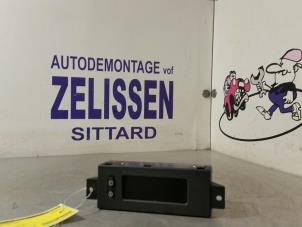 Gebrauchte Anzeige Innen Opel Corsa D 1.2 16V Preis € 31,50 Margenregelung angeboten von Zelissen V.O.F. autodemontage