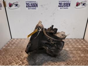 Używane Skrzynia biegów Opel Corsa D 1.2 16V Cena € 262,50 Procedura marży oferowane przez Zelissen V.O.F. autodemontage