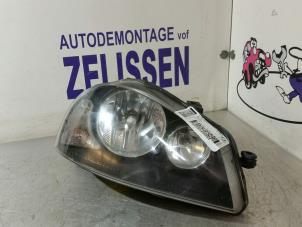 Używane Reflektor prawy Seat Arosa (6H1) 1.4i Cena € 42,00 Procedura marży oferowane przez Zelissen V.O.F. autodemontage