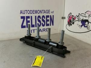 Używane Zestaw cewek zaplonowych Opel Zafira (F75) 2.2 16V Cena € 52,50 Procedura marży oferowane przez Zelissen V.O.F. autodemontage