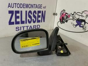 Używane Lusterko zewnetrzne lewe Hyundai Atos Cena € 26,25 Procedura marży oferowane przez Zelissen V.O.F. autodemontage