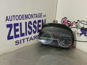 Used Instrument panel BMW 3 serie (E90) 318i 16V Price € 105,00 Margin scheme offered by Zelissen V.O.F. autodemontage