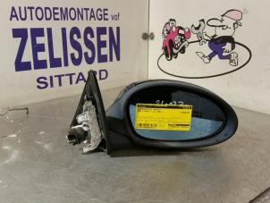 Used Wing mirror, right BMW 3 serie (E90) 318i 16V Price € 52,50 Margin scheme offered by Zelissen V.O.F. autodemontage