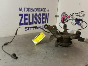 Used Front wheel hub Opel Combo 1.3 CDTI 16V ecoFlex Price € 78,75 Margin scheme offered by Zelissen V.O.F. autodemontage