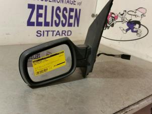 Usados Retrovisor externo izquierda Ford Fiesta 5 (JD/JH) Precio € 26,25 Norma de margen ofrecido por Zelissen V.O.F. autodemontage