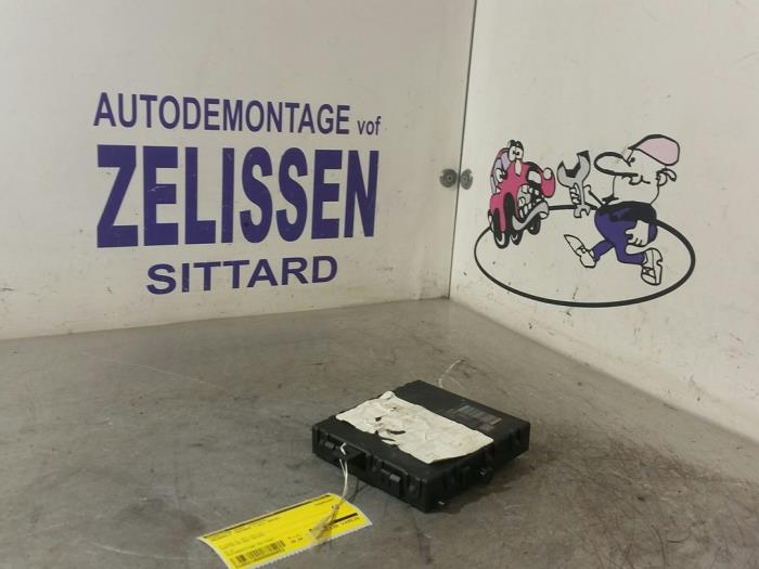 Used Body control computer Renault Twingo II (CN) 1.2 16V LEV Price € 99,75 Margin scheme offered by Zelissen V.O.F. autodemontage