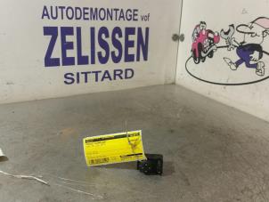Używane Przelacznik lusterka Ford Ka II 1.2 Cena € 15,75 Procedura marży oferowane przez Zelissen V.O.F. autodemontage