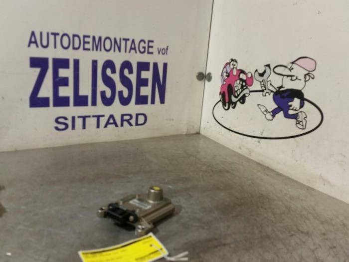 Gebrauchte Esp Steuergerät Mercedes S (W220) 5.0 S-500 V8 24V Preis € 105,00 Margenregelung angeboten von Zelissen V.O.F. autodemontage