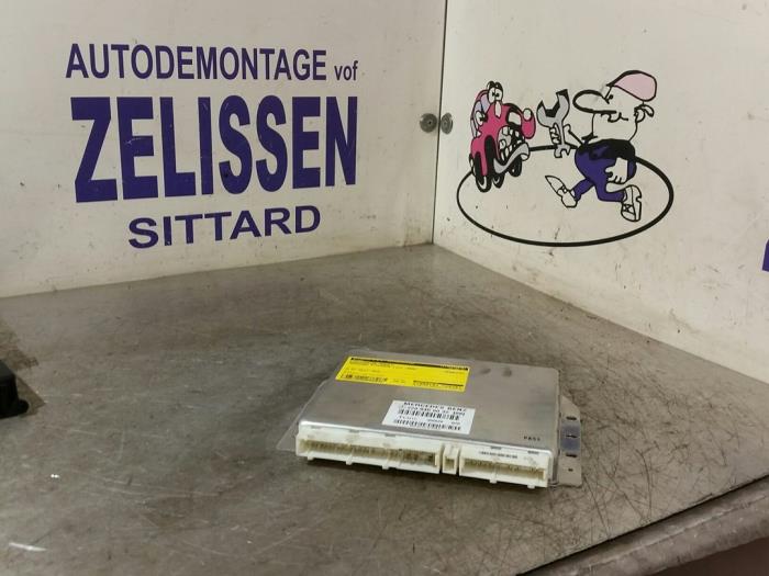 Begagnade Luftfjädringsmodul Mercedes S (W220) 5.0 S-500 V8 24V Pris € 105,00 Marginaltabell erbjuds av Zelissen V.O.F. autodemontage