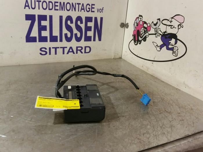 Begagnade Sätesdator Mercedes S (W220) 5.0 S-500 V8 24V Pris € 157,50 Marginaltabell erbjuds av Zelissen V.O.F. autodemontage