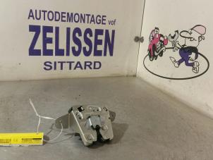 Used Boot lid lock mechanism Mercedes S (W220) 5.0 S-500 V8 24V Price € 78,75 Margin scheme offered by Zelissen V.O.F. autodemontage
